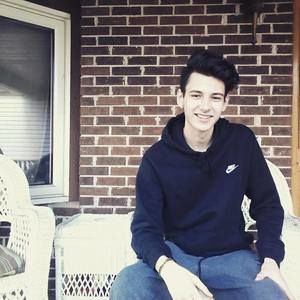 Meet your Posher, Evan